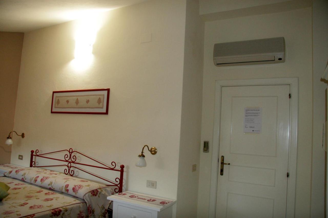 Villa La Brezza Del Sud à Teulada Extérieur photo
